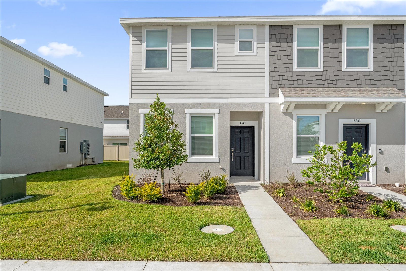 3371 Composition St - .